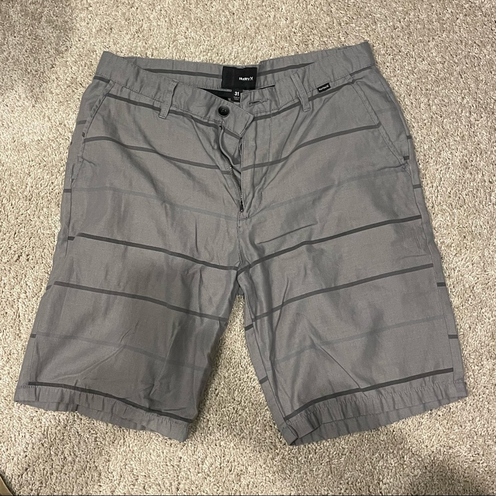 Mens Hurley 9” inseam lightweight shorts